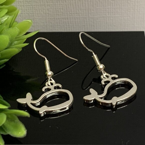 Whale Earring, Whale Jewelry, Gift Idea, Nautical Earrings, Silly Animal Earring - Picture 3 of 6